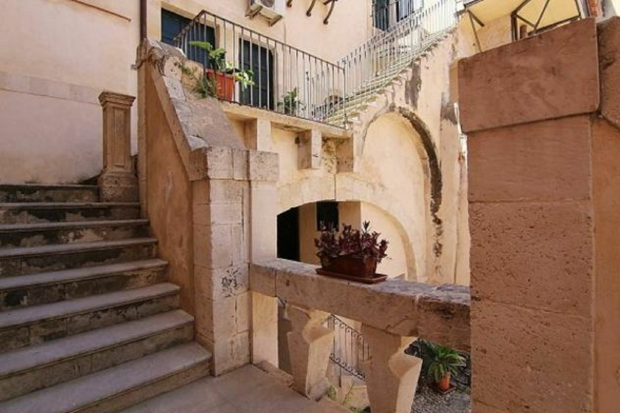 Maison Des Artistes Сиракузы Экстерьер фото